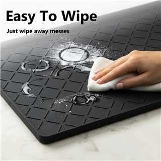 MateeyLife Silicone Waterproof Mat for Dog & Cat Food Mat 19"X12" | BPA-Free Non-Slip Pet Feeding Mat, Dog Food Tray for Food & Water Bowls, Protect Floor Against Spills, Classic Black