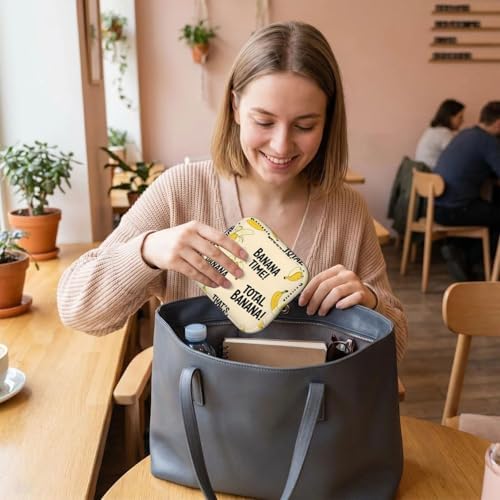 Compact Portable Period Bag Yellow Banana, Polyester Sanitary Napkin Organizer with Zipper, Great Gift for Women Daily Outdoor
