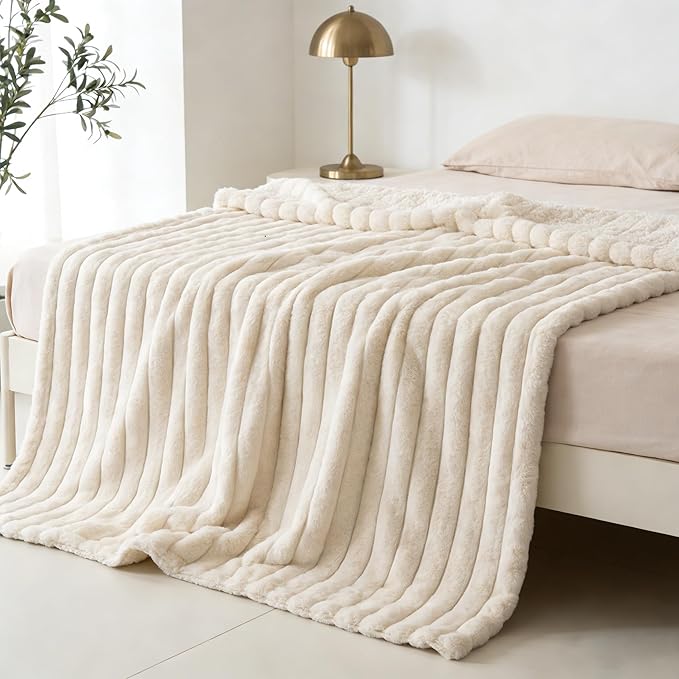 Waterproof Pet Blanket for Large Dogs & Cats - Reversible Calming Plush, Washable Furniture Cover for Couch, Bed, Car Seat, Blocks Leaks, Stains & Pet Fur (Cream, 50"x60")
