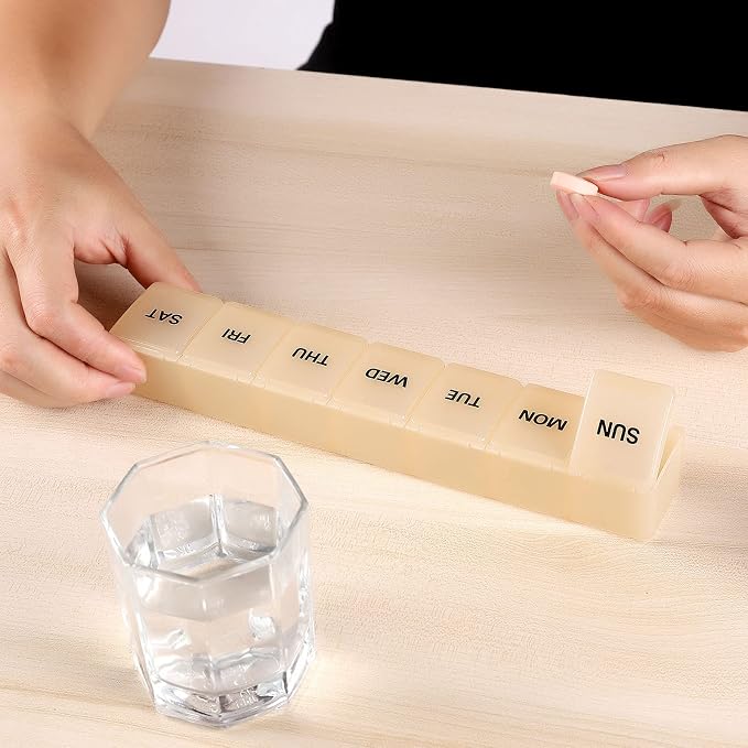 Pill Organizer 7-Day Weekly Pill Organizer | Portable Medicine, Daily Pill Cases for Pills/Vitamin/Fish Oil/Supplements