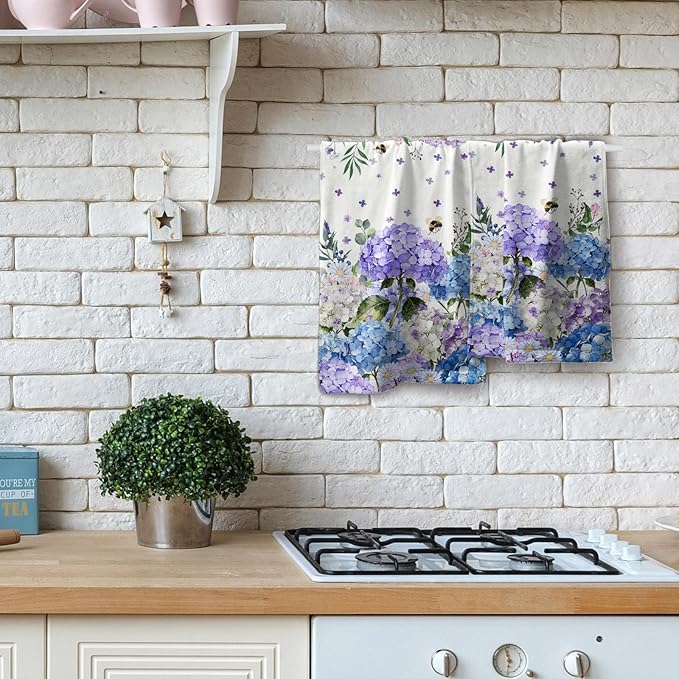 Giwawa Hydrangea Flowers Towel Set of 2 Blue Purple Watercolor Spring Summer Floral Bees Decorative Hand Towels Soft Microfiber Seasonal Face Towel Washcloth for Bathroom Guest Gym Spa Hotel