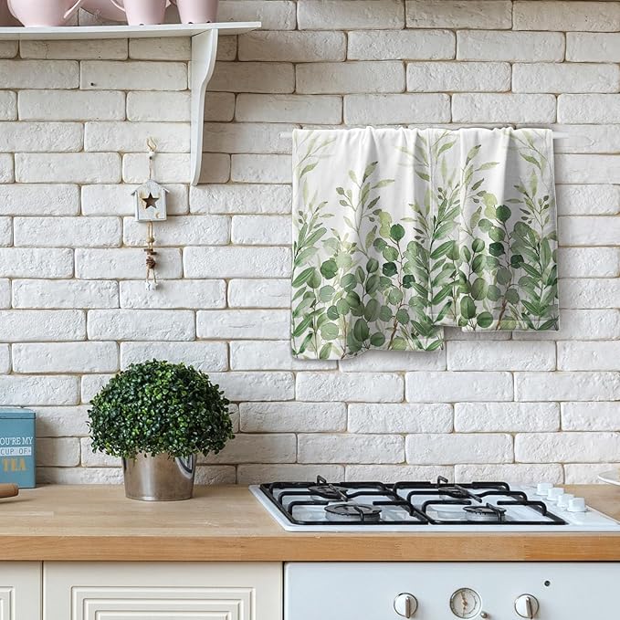 Giwawa Green Eucalyptus Hand Towels Plant Leaves Decorative Bath Towels Soft Absorbent Dish Fingertip Towel for Kitchen Bathroom Guest Gym Spa