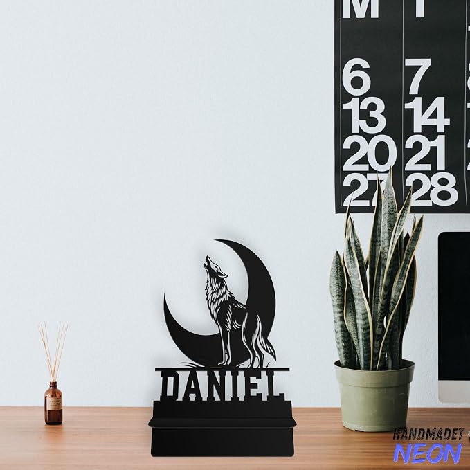 Personalized Wolf Moon Phone Holder, Custom Name Metal Desk Stand, Crescent Night Dock, Tablet, Smartphone Display Stands, Gifts for Friends, Animal Lovers, Teens, Christmas