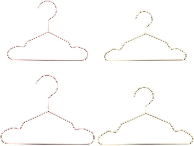 4pcs Pet Clothes Hangers Rack for Dog Clothing, Iron Lightweight Organizer (2 Small + 2 Medium), Easy to Carry Pet Clothing Holders for Home Closet Storage Random Color
