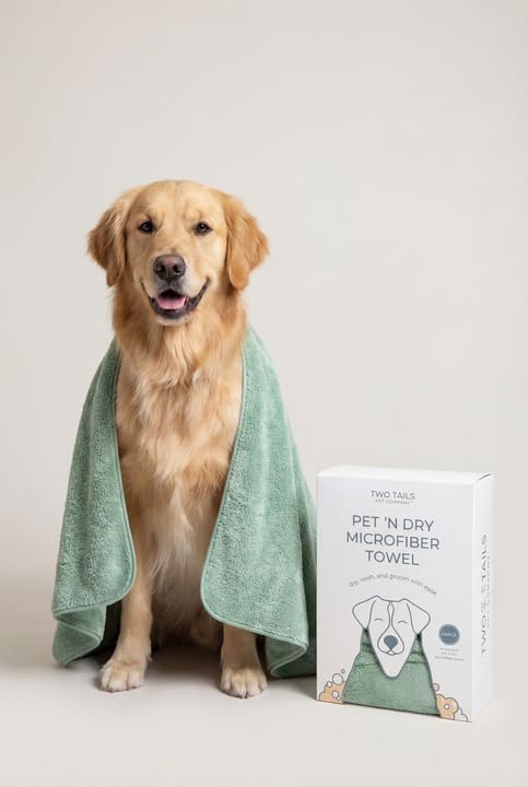 Two Tails Pet Company Pet N’ Dry Microfiber Bath Towel, Absorbent Dog Towels for Versatile Everyday Drying or Washing, Soft and Lightweight, Fast Drying, Grooming Dog Supplies, Size Medium