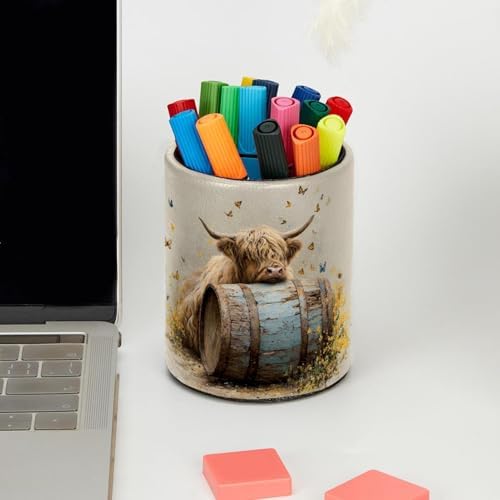 Faux Leather Pen Holder for Desk, Pencil Organizer Highland Cow Pen Cup Desk Decor Makeup Brush Holder Storage for Office Home