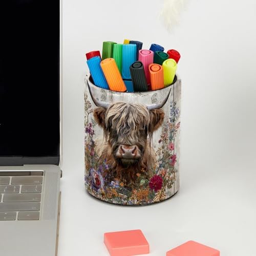 Faux Leather Pen Holder for Desk, Pencil Organizer Highland Cow Pen Cup Desk Decor Makeup Brush Holder Storage for Office Home