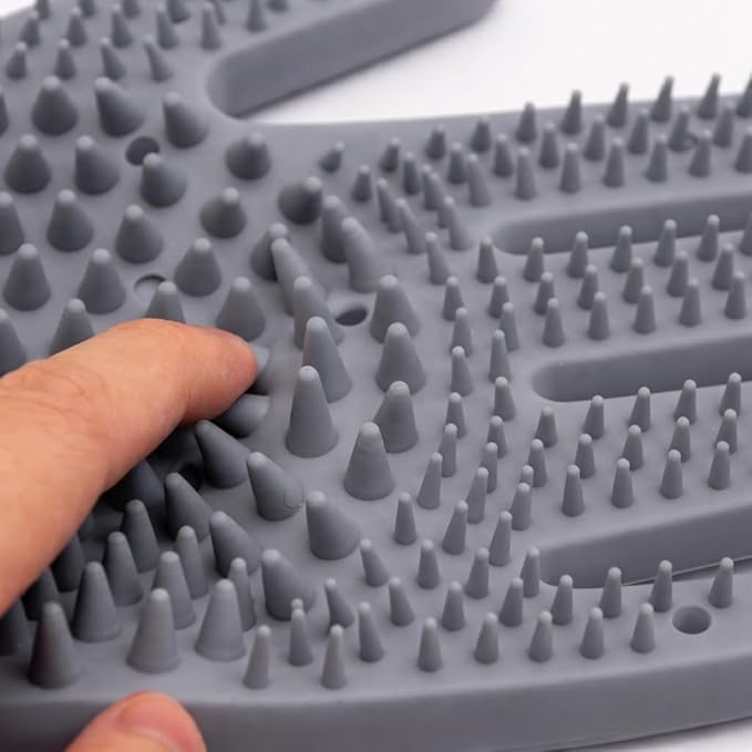 Dog Bathing & Grooming Gloves with Water-Drain Design – Silicone Pet Grooming Brush for Dogs & Cats, Massage Bristles, Reduces Water Buildup, Easy Rinse, Shedding Control (Grey)