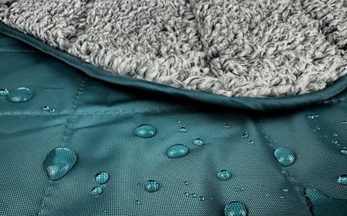 DOWN UNDER OUTDOORS Waterproof 350 GSM Fleece or Sherpa Stadium Blanket