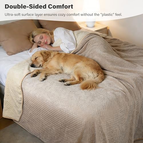 Catalonia Waterproof Dog Blanket, Reversible Leakproof Furniture Protector | Camel Fleece Mat for Small to Large Dogs & Cats, Helps Protect Sofa, Bed & Couch from Liquids, Urine & Messes, 30 x 40 Inches