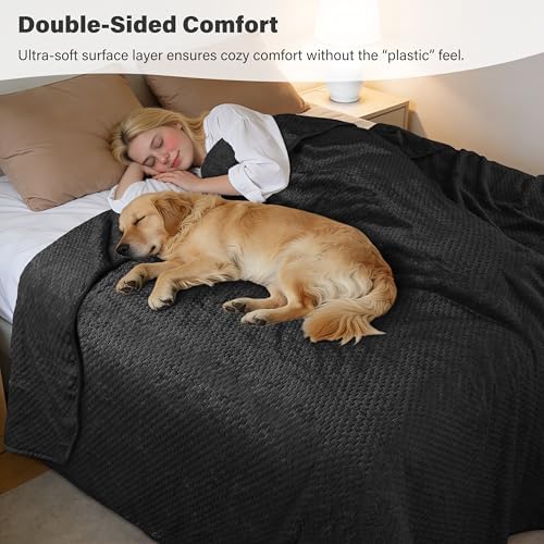 Catalonia Waterproof Dog Blanket, Reversible Leakproof Furniture Protector | Black Fleece Mat for Small to Large Dogs & Cats, Helps Protect Sofa, Bed & Couch from Liquids, Urine & Messes, 30 x 40 Inches