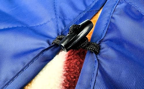 DOWN UNDER OUTDOORS Waterproof 350 GSM Fleece or Sherpa Stadium Blanket