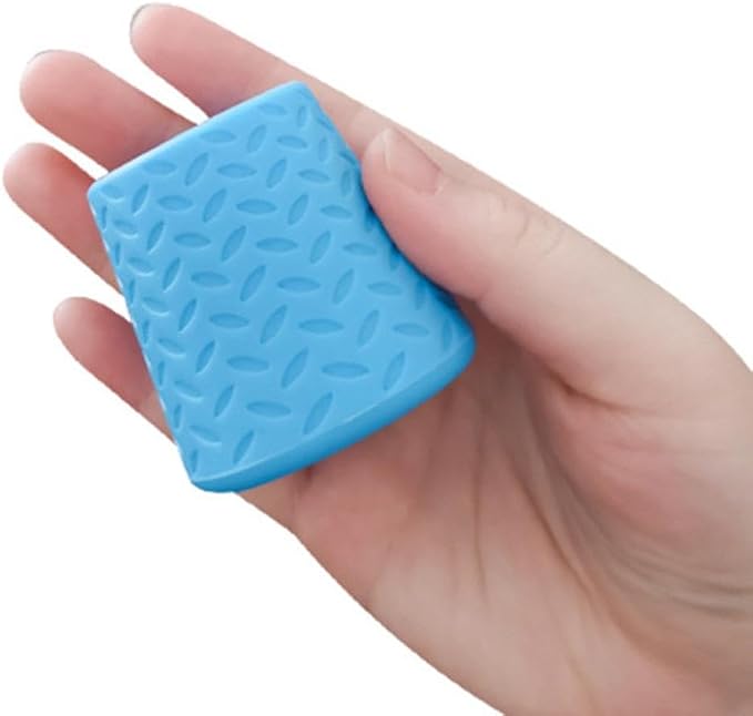 Outdoor Shower for Dogs, Portable Silicone Pet Rinse Sprayer for Water Bottles, Gentle Multi-Hole Outdoor Dog Wash Tool for Camping, Hiking, Beach & Travel, Lightweight Paw (Green)