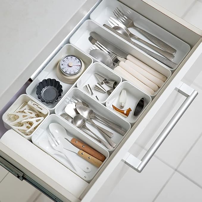 Plastic Drawer Organizers Set,Versatile Bathroom Vanity Organizer Trays | 3-Size Small Storage Bins, Makeup Organizer Containers for Makeup, Jewelries, Bedroom, Kitchen Gadgets Utensils and Office