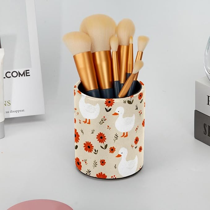 Faux Leather Pen Holder for Desk, Pencil Organizer Geese and Daisies Pen Cup Desk Decor Makeup Brush Holder Storage for Office Home