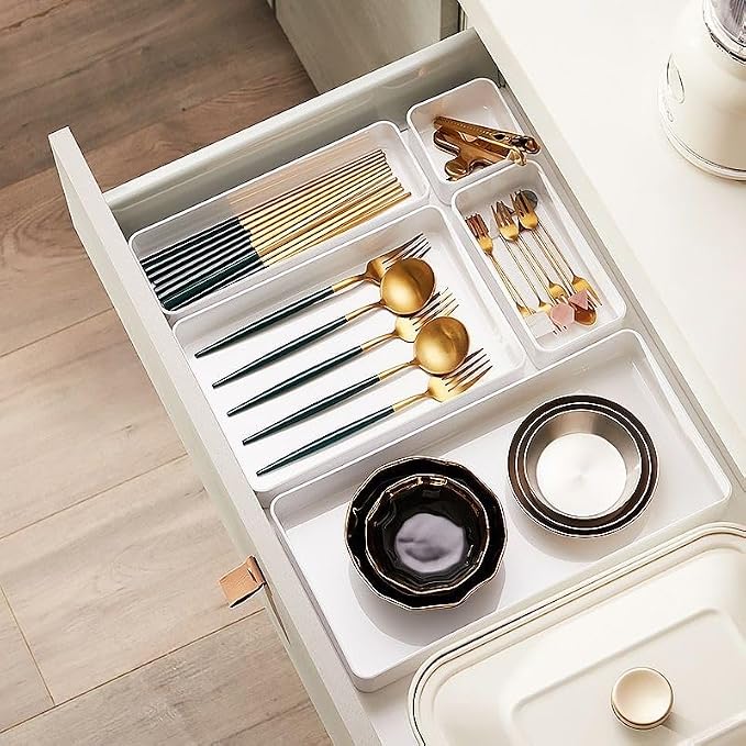 Plastic Drawer Organizers Set,Versatile Bathroom Vanity Organizer Trays | 3-Size Small Storage Bins, Makeup Organizer Containers for Makeup, Jewelries, Bedroom, Kitchen Gadgets Utensils and Office