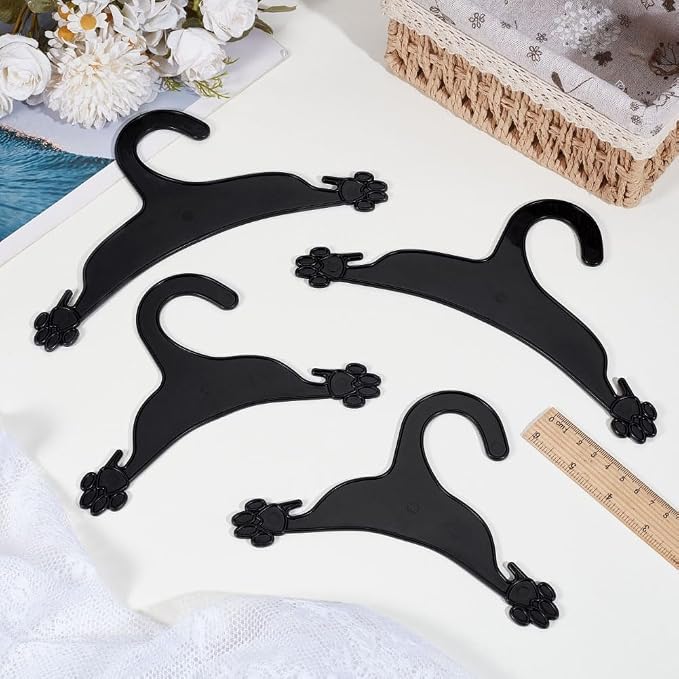 NBEADS 20Pcs 2 Styles Pet Apparel Hangers, Mini Clothes Hanger Plastic Pet Dog Clothes Hangers Costume Rack pet Clothes Hanger for Dog Cats Clothing Closet, Black