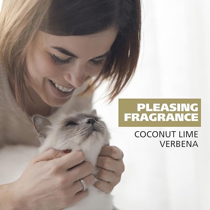 Wahl USA Cat Refresh Cleaning Wipes with Oatmeal Formula to Refresh and Clean Dirty Cats - 50 Count - 820017-500