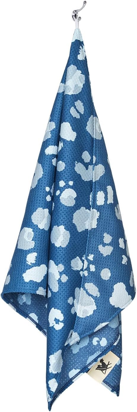 Dock & Bay Pet Towel - Super Absorbent & Quick Drying Dog Towels with Bag - 100% Recycled - K9 Camo, Medium (90x50cm, 35x19)
