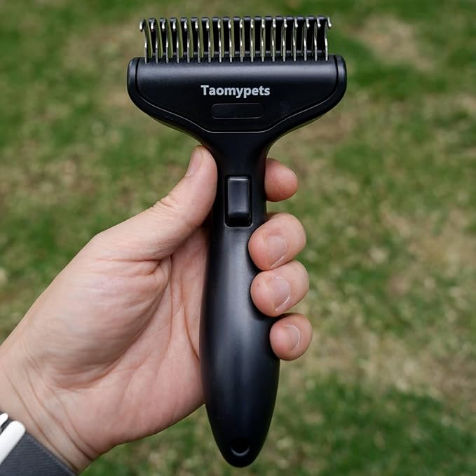 Self Cleaning Grooming Rake Brush for Shedding Gently Removes Loose Undercoat Mats Tangled Deshedding Grooming Tool for Dogs Cats Extra Wide (Black)