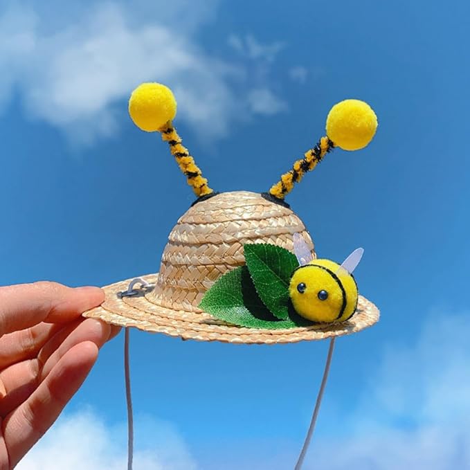DOITOOL Creative Bee-Shaped Pet Straw Hat for Cats and Dogs, Summer Decorative Pet Hat Made of Wheat Straw, for Halloween Party and Holiday Costume Accessory