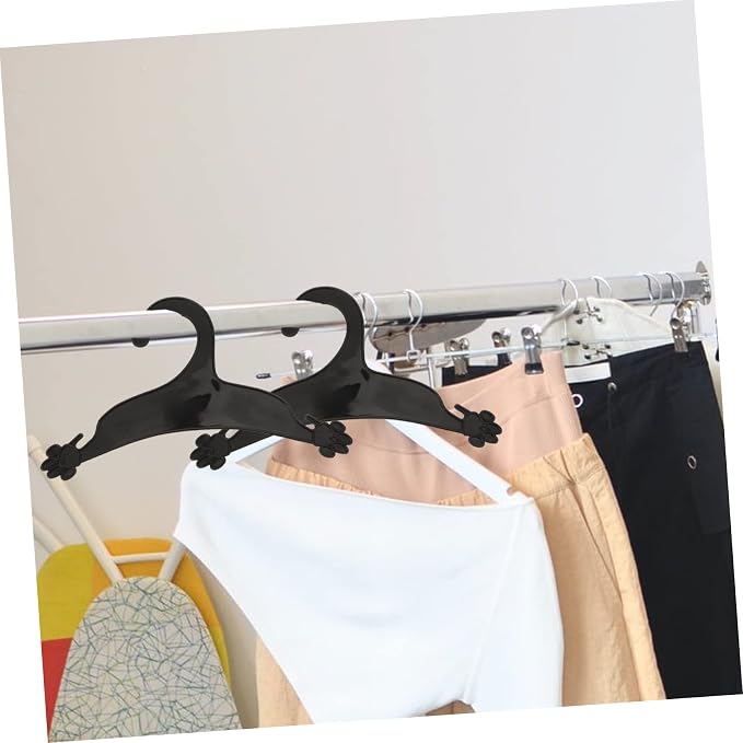 MAGICLULU 10pcs Pet Clothes Hanging Rack Claw Shaped Garment Hanger for Dogs Lightweight Windproof Coat Organizer for Pet Apparel