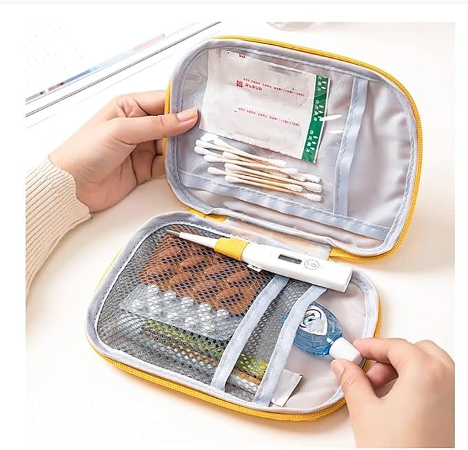 4Pcs Small Empty Travel Mini First Aid Pouch, Portable Outdoor First Aid Medical Rescue Bag Multi-Function Emergency Medicine Storage Organizer Bag Health and Household Supplies, First Aid Kits