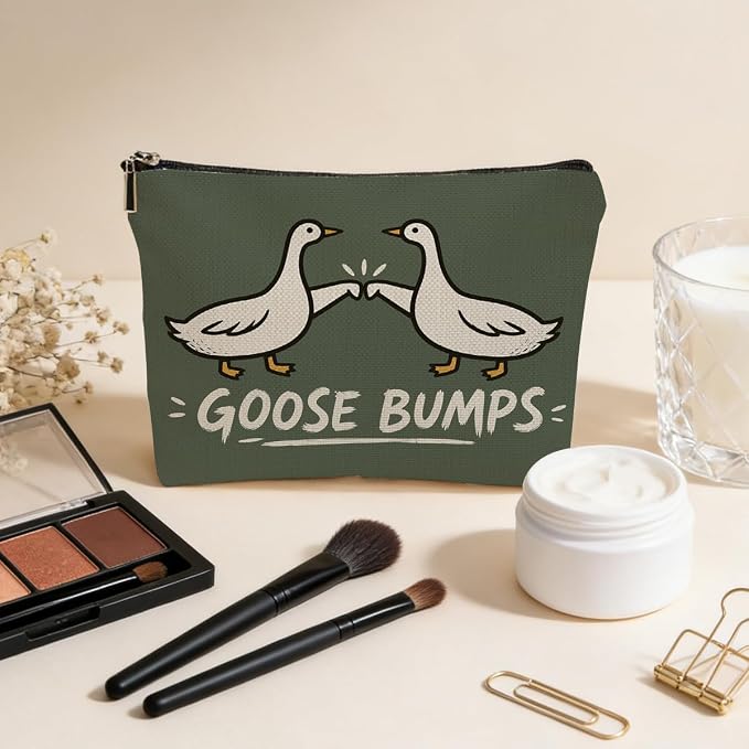 Funny Goose Bumps Makeup Bag, Goose Lovers Gifts Cosmetic Bag Makeup Pouch | Silly Geese Travel Toiletry Bags, Christmas Birthday Gifts for Women Girls Friends Bestie Sisters Travel Organizer Pouch