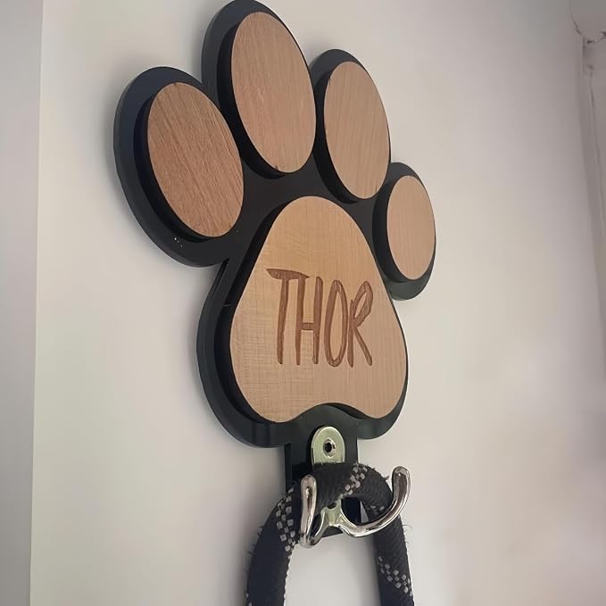 Personalized Dog Lead Holder, Custom Paw Print Wooden Leash Hook, Wall Mounted Pet Organizer with Engraved Name, Farmhouse Entryway Decor for Dog Lovers