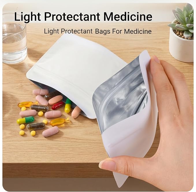 Reusable Pet Pill Pouches for Light Medicine,- 200pcs Capacitywith Zippered Seal, Zippered Medicine Bags with Fun Labels,Waterproof for Medications, Vitamins, Treats (Black Cat)