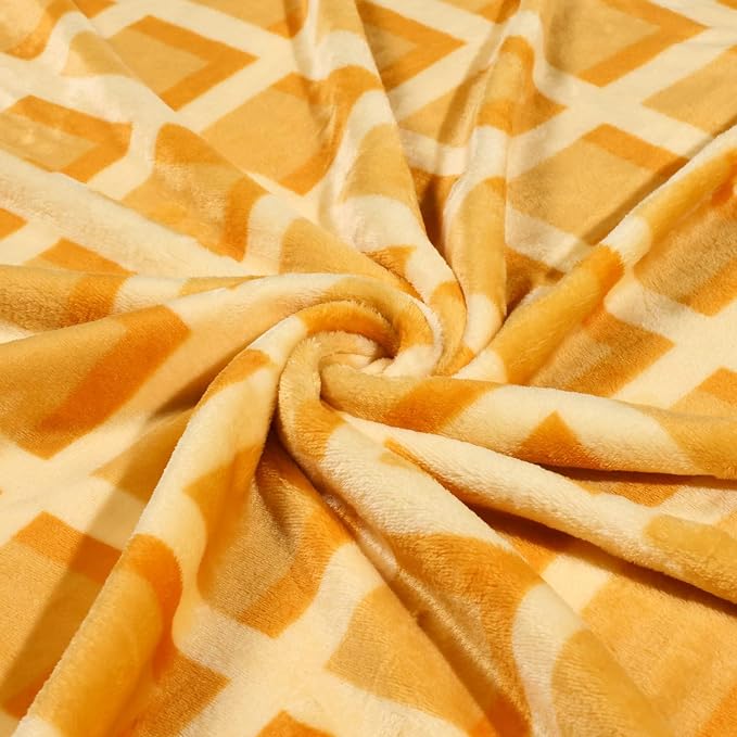 Bnuitland 90 Inches Waffle Funny Blanket, 300 GSM Double Sided Giant Funny Novelty Realistic Food Blanket with Pouch for Adults and Kids, Super Soft Flannel Throw
