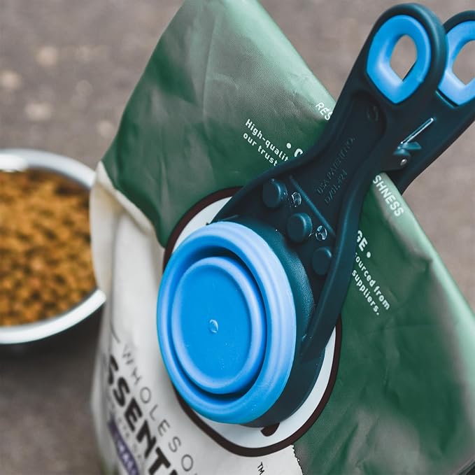 Dexas Popware for Pets Collapsible Klip Scoop, 3-in-1 Pet Food Scoop, Measuring Cup and Bag Clip, 1 Cup Capacity, Pro Blue