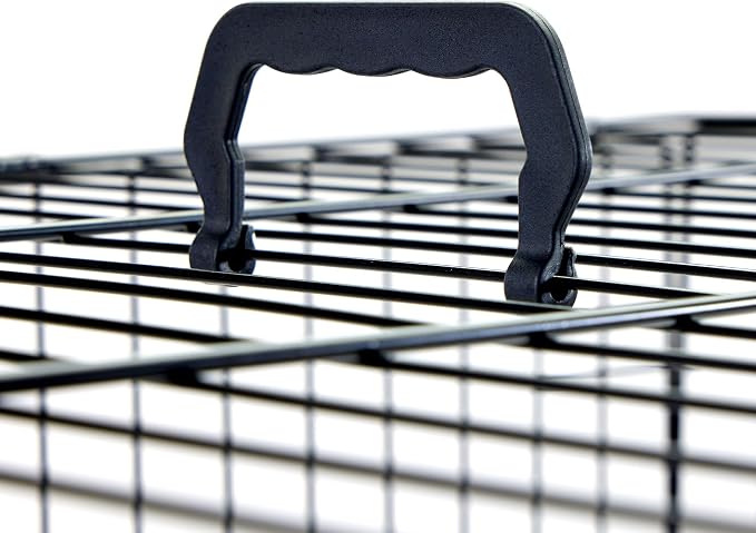 Carlson Pet Products Single Door Metal Dog Crate, Medium 30" Dog Crate for Medium Dogs & Puppies, Foldable Collapsible Dog Kennel with Removable Tray, Portable Wire Dog Cage for Training & Travel