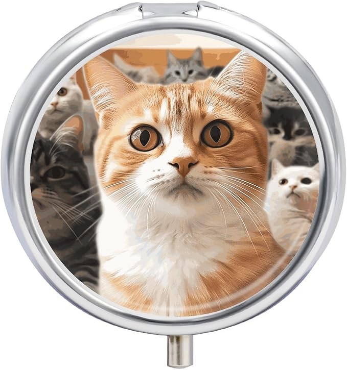 Round Funny Pet Cat Pill Organizer Pill Box 3 Compartment Portable Travel Medicine Case Daily Mini Compact Medicine Container Storage Vitamin Supplement Dispenser