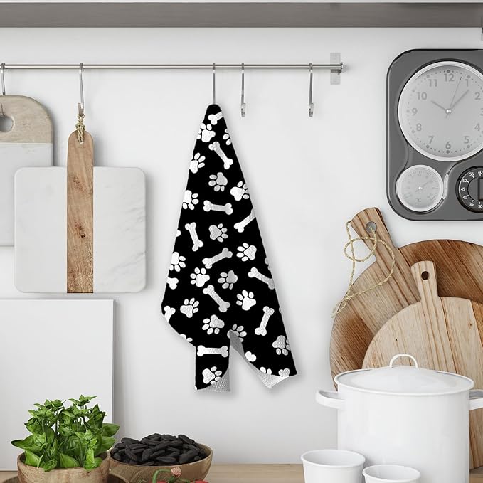 Dog Paws Kitchen Towels, Dog Mom Dad Lovers Gifts for Women Men Dish Towels for Kitchen, Black and White Dogs Bathroom Hand Towels Decorative Set of 2, Pet Lover Gifts