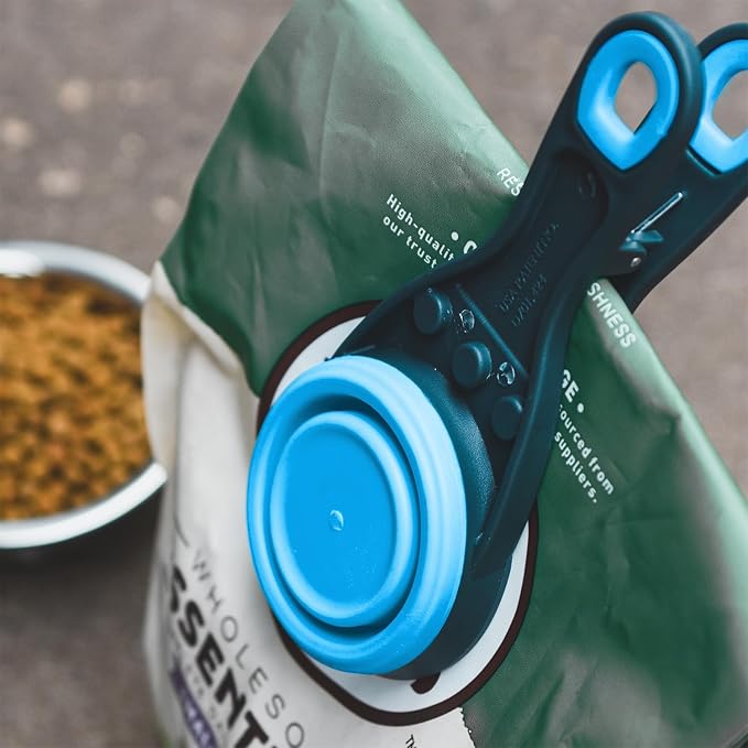 Dexas Popware for Pets Collapsible Klip Scoop, 3-in-1 Pet Food Scoop, Measuring Cup and Bag Clip, 1 Cup Capacity, Blue