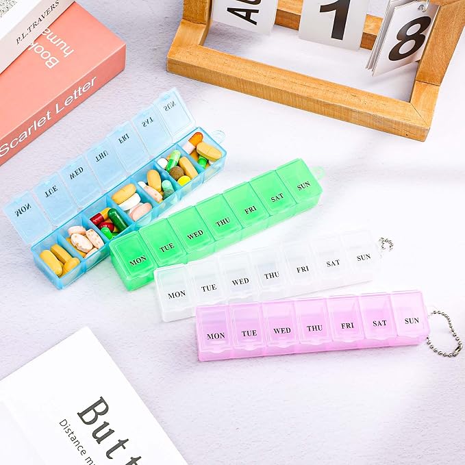 COMNICO Weekly Pill Organizer,4Pcs 7 Day Pill Case Daily Vitamin Case Medicine Box Portable Medicine Organizer with Compartment 4 Colors AM PM Pill Containers for Medicine Supplements Fish Oil