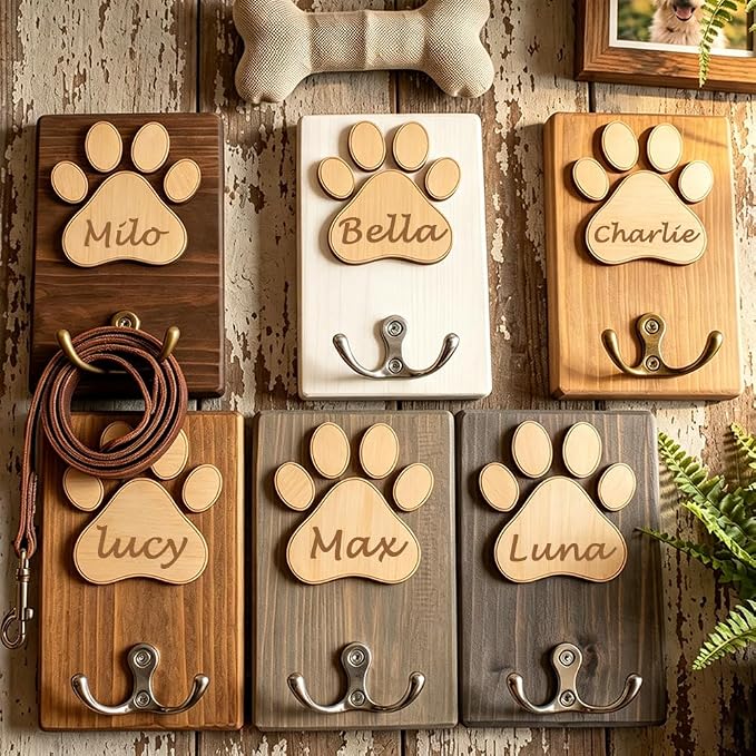 Personalized Wooden Paw Print Pet Leash Holder with Custom Name Engraving – 5 Color Options, Wall-Mounted Dog Collar & Leash Organizer for Entryway, Mudroom or Pet Lover’s Gift