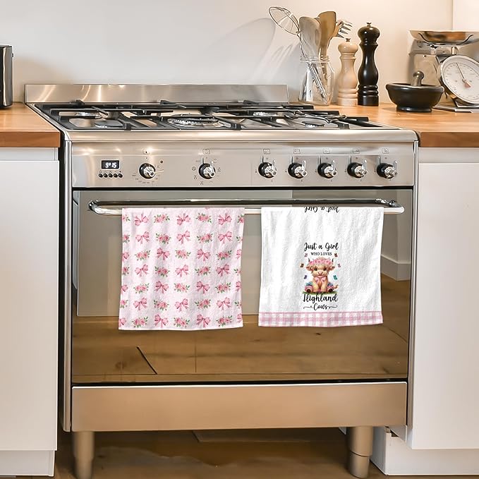 Highland Cow Kitchen Towels Set of 2 - Absorbent Dish Towels for Kitchen Drying, Cute Cow Dishcloths with Pink Bow Design, Decorative Dish Towels, Housewarming Gifts for Women Cows Lovers