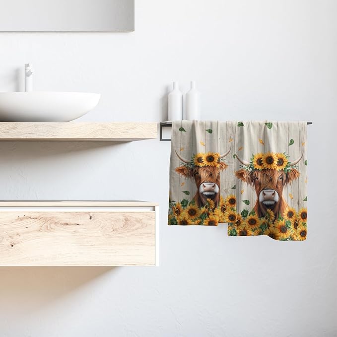 Giwawa Highland Cow Hand Towel Set of 2, Spring Summer Sunflowers Cattle Decorative Towels, Yellow Floral Wood Baord Soft Microfiber Face Towel Washcloth for Bathroom Guest Gym Spa Hotel