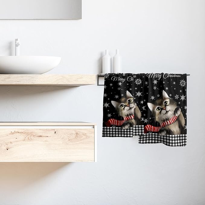 Giwawa Christmas Black Cat Hand Towels Winter Snowflake Dish Fingertip Towels Set of 2 Absorbent Face Towels for Bathroom Kitchen Gym Home Decor