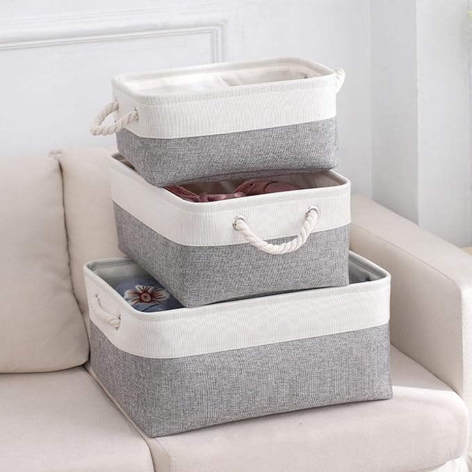 Pet Toy Storage Box Dog Toy Organizer Basket Personalized Large Capacity Collapsible Bin Two-Tone Linen Chest with Sturdy Handles for Living Room Pet Supplies Organizing (White Gray S)