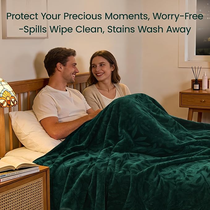 LOOBANI Waterproof King Size Blanket: Soft Flannel Water Proof Bed Blanket 85"x108" with a Storage Bag, Stain & Leak Proof King Throw Bblanket for Adults, Kids, Pets, Movie Night, Travel