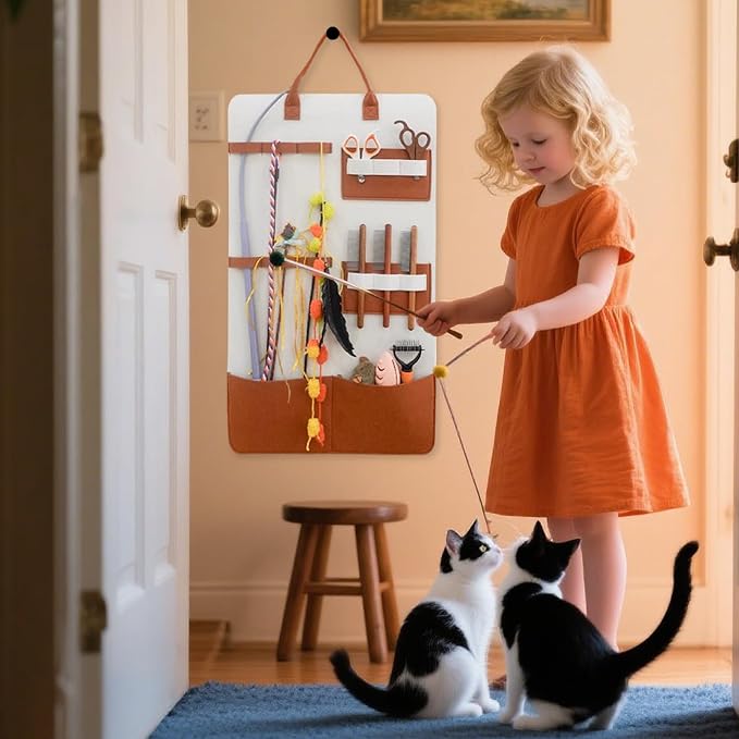 Cat Toy Storage Hanging Bag, Wall Storage Bag with Pockets, Cat Accessories Organizer Wand Toy Holder for Indoor Cats