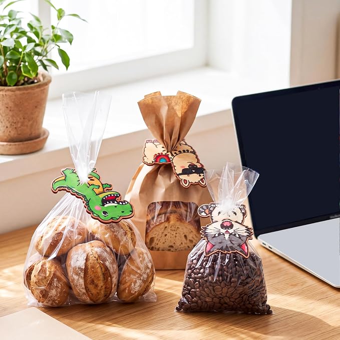 Patelai 20 Pcs 3.94 x 3.94 Inch Fun Animal Shaped Bread Bag Clips Wood Bread Clip Bag Sealerreusable Food Storage Seal Clips Cartoon Shaped Food Storage Holder for Kitchen Snack Organizer