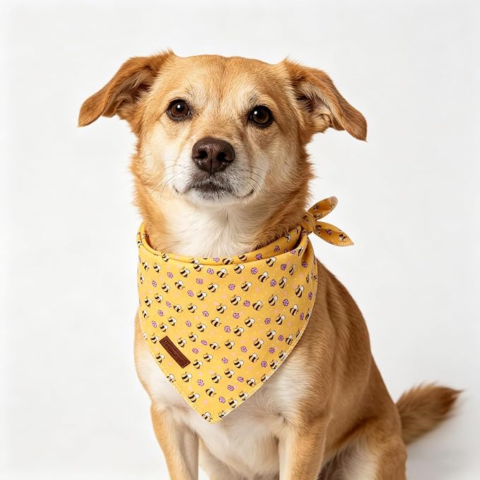 Bee Dog Bandana, Spring Summer Puppy Bandana for Small Medium Dog, Cotton Bee Floral Pet Triangle Bid Scarf Kerchief for Girl Boy Dogs or Cats