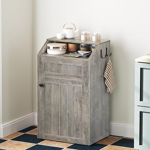 YATINEY Trash Cabinet, Freestanding Trash Can Cabinet, Wooden Recycling with Flip Door, 10 Gallon Hidden Kitchen Garbage Can for Kitchen, Living Room, Grey WB01BG