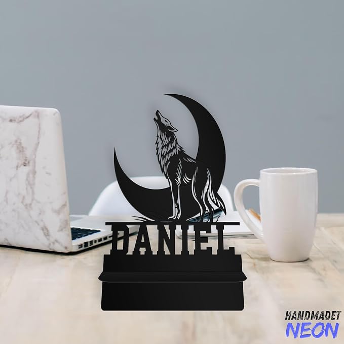 Personalized Wolf Moon Phone Holder, Custom Name Metal Desk Stand, Crescent Night Dock, Tablet, Smartphone Display Stands, Gifts for Friends, Animal Lovers, Teens, Christmas