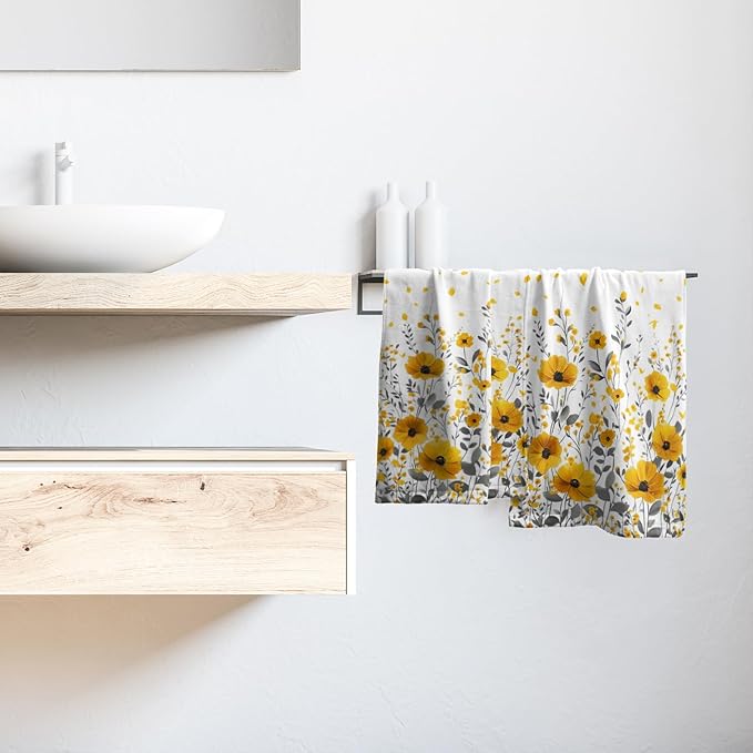 Giwawa Yellow Floral Hand Towels Set of 2 Daisy Flower Fingertip Towel Soft Absorbent Bath Towel Kitchen Dish Towel Home Bathroom Decorations