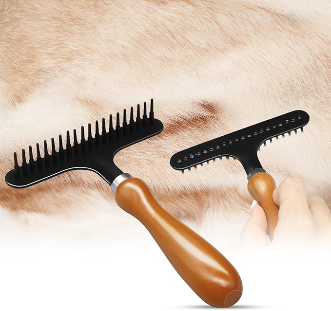HINGTAI Portable Carpet Rake, Matted & Shag Rug Rake, 6.0 x 4.3 inches, Black
